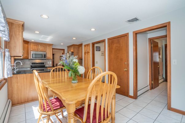 Dining room, Interior, Kitchen, Recessed Lighting, Stainless Steel Appliances