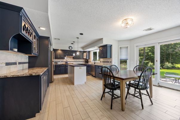 Dining room, Interior, Kitchen, Pendant Lights, Recessed Lighting, Wood Texture Flooring
