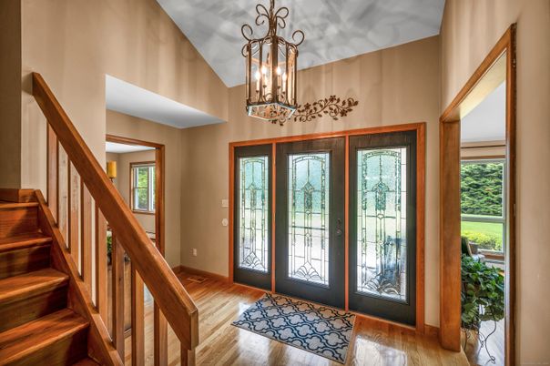 Interior, Pendant Lights, Wood Texture Flooring