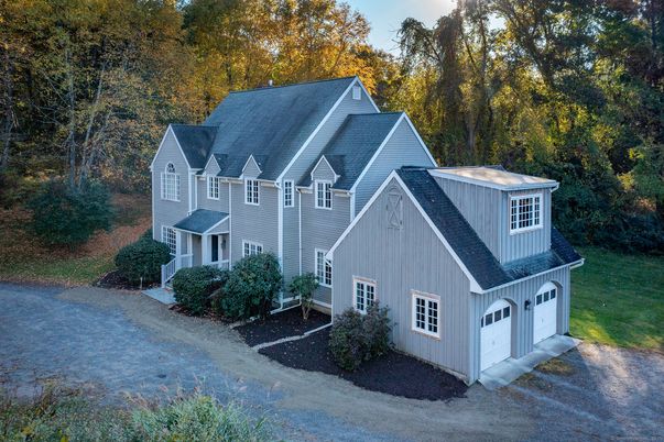 Detached Garage, Exterior