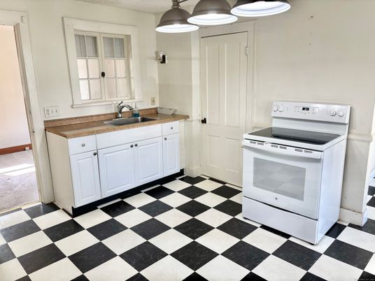 Interior, Kitchen, Pendant Lights