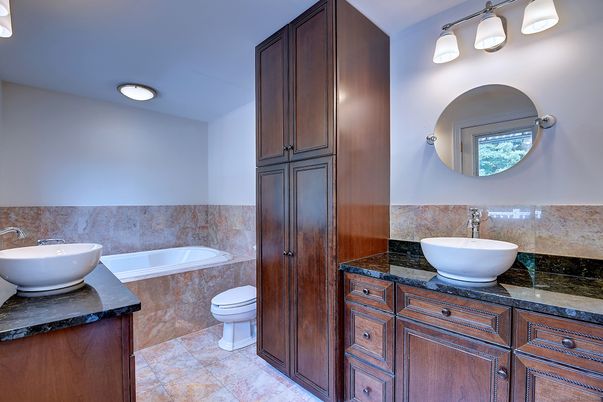 Bathroom, Dual Sink Vanities, Interior