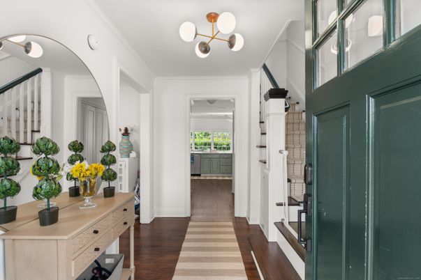Interior, Pendant Lights, Wood Texture Flooring