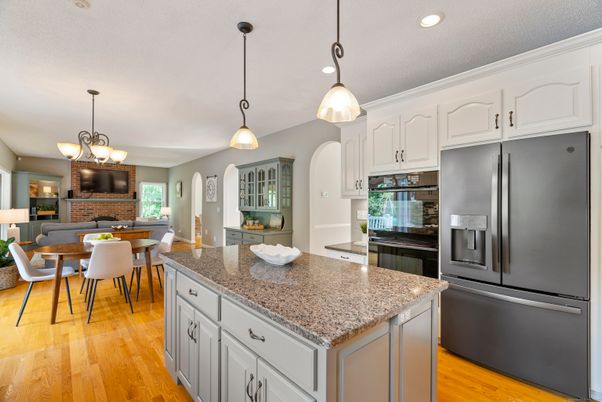 Chandelier, Dining room, Fireplace, Interior, Kitchen, Pendant Lights, Recessed Lighting, Wood Texture Flooring