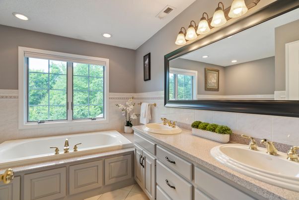 Bathroom, Dual Sink Vanities, Interior, Recessed Lighting
