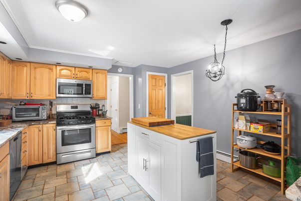 Interior, Kitchen, Pendant Lights, Stainless Steel Appliances