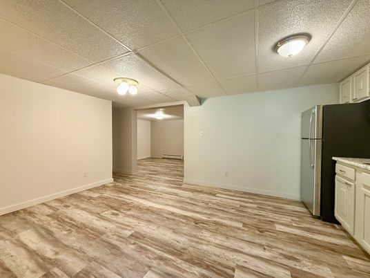 Empty room, Interior, Kitchen, Wood Texture Flooring