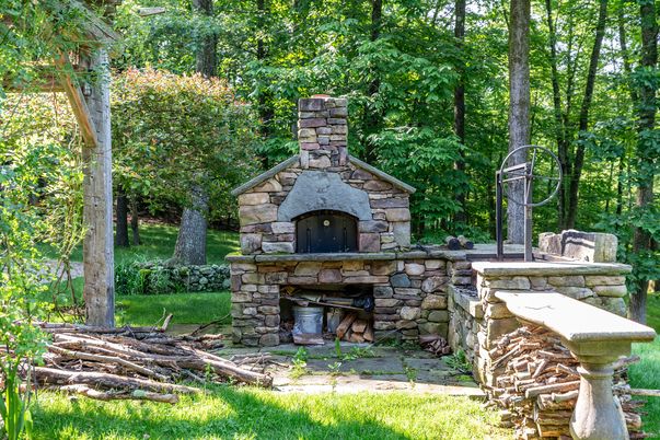 Exterior, Fireplace