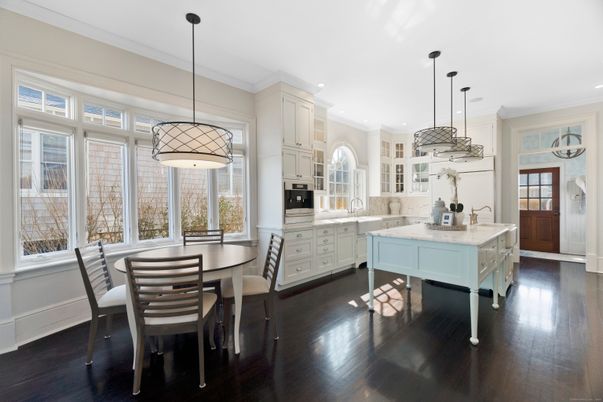 Dining room, Interior, Kitchen, Pendant Lights, Recessed Lighting, Wood Texture Flooring