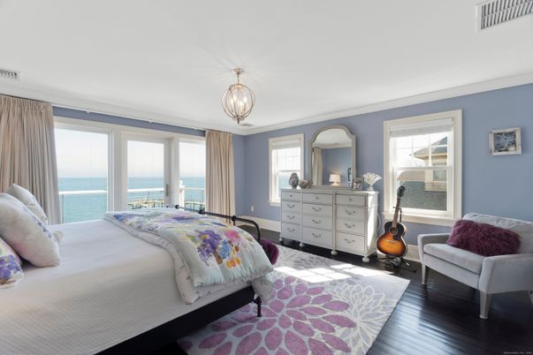 Bedroom, Interior, Pendant Lights, Water, Wood Texture Flooring