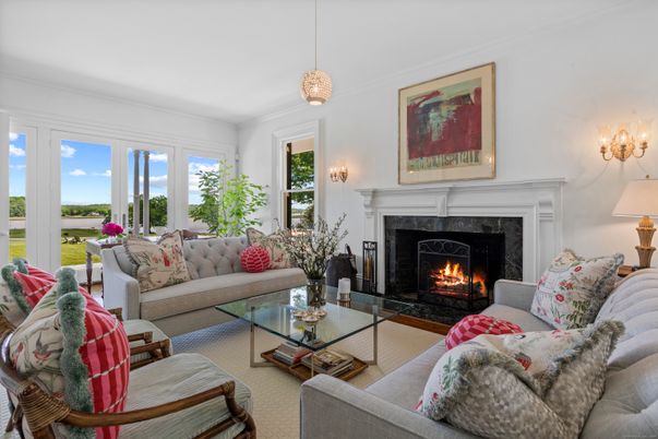 Fireplace, Interior, Living room, Pendant Lights