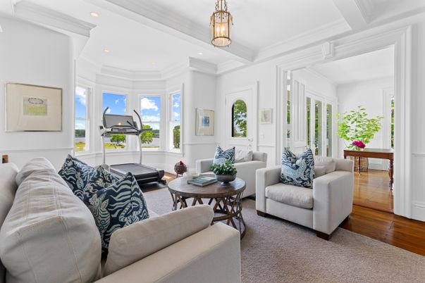 Interior, Living room, Pendant Lights, Recessed Lighting, Wood Texture Flooring