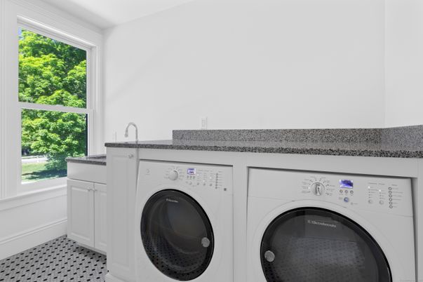 Interior, Washer