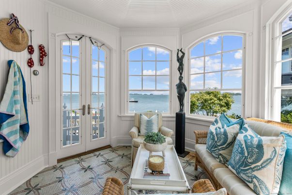 Interior, Living room, Sun Room, Water
