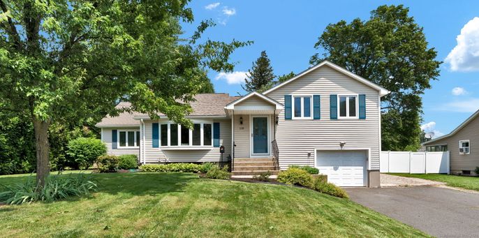Attached, Exterior, Facade, Raised Ranch