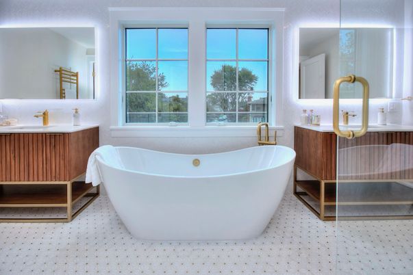 Bathroom, Free Standing Baths, Interior