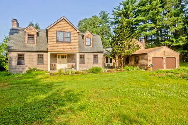 Exterior, Facade, Cape Cod