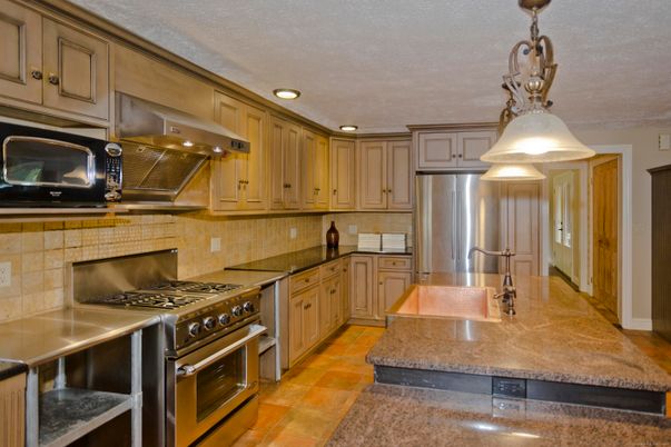 Interior, Kitchen, Pendant Lights, Recessed Lighting, Stainless Steel Appliances