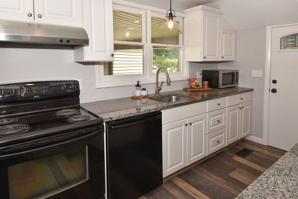 Interior, Kitchen, Pendant Lights, Wood Texture Flooring