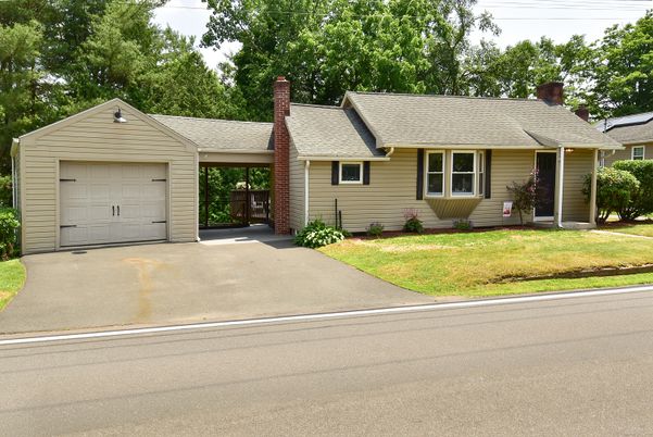 Attached, Detached Garage, Exterior, Facade, Cape Cod