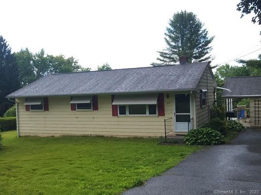 Exterior, Facade, Cape Cod