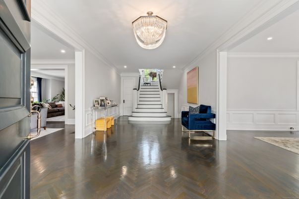 Chandelier, Interior, Recessed Lighting, Wood Texture Flooring