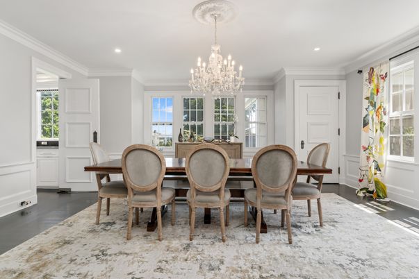 Chandelier, Dining room, Interior, Recessed Lighting, Wood Texture Flooring