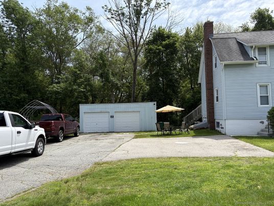 Detached Garage, Exterior