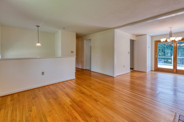 Empty room, Interior, Pendant Lights, Wood Texture Flooring