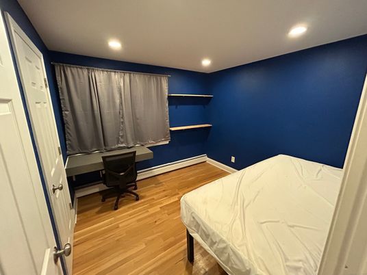 Bedroom, Interior, Recessed Lighting, Wood Texture Flooring