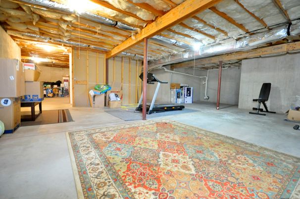 Fitness Equipment, Interior, Wooden Beams