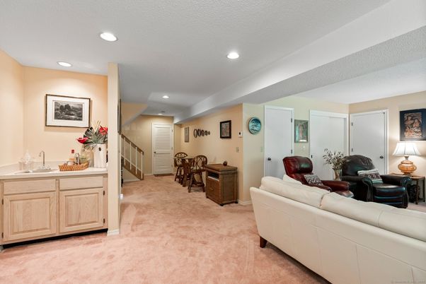 Dining room, Interior, Living room, Recessed Lighting