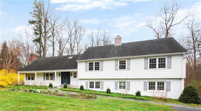 Backyard, Exterior, Facade, Split Level