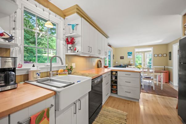 Dining room, Interior, Kitchen, Pendant Lights, Stainless Steel Appliances, Wood Texture Flooring