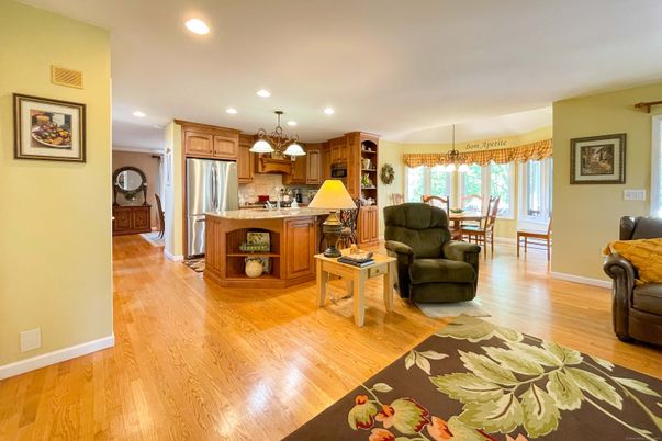 Chandelier, Dining room, Interior, Kitchen, Pendant Lights, Recessed Lighting, Stainless Steel Appliances, Wood Texture Flooring