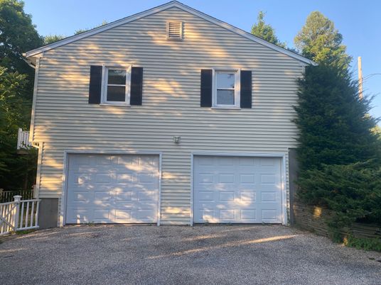 Attached, Exterior, Facade, Raised Ranch