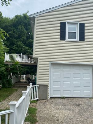Detached Garage, Exterior