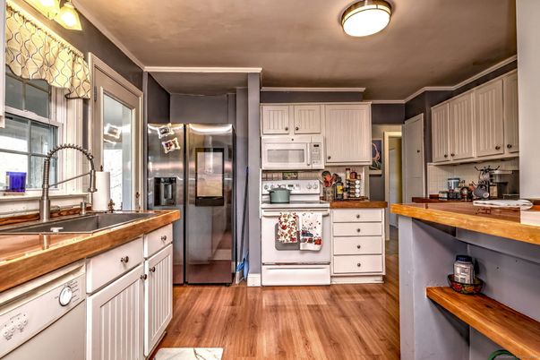 Interior, Kitchen, Stainless Steel Appliances, Wood Texture Flooring