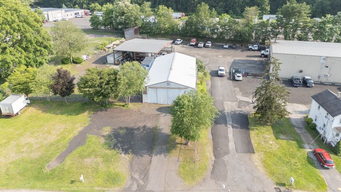 Exterior, Drone