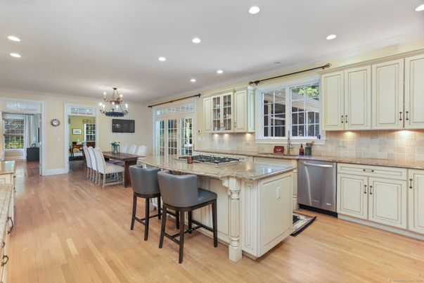 Chandelier, Dining room, Interior, Kitchen, Recessed Lighting, Wood Texture Flooring
