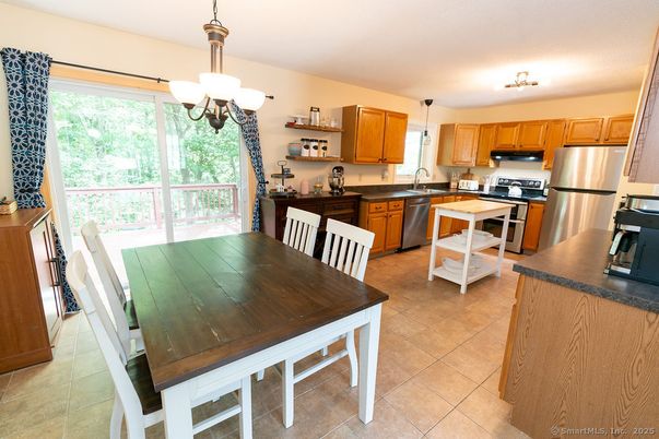 Dining room, Interior, Kitchen, Pendant Lights, Stainless Steel Appliances