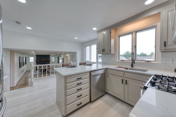 Dining room, Interior, Kitchen, Recessed Lighting, Stainless Steel Appliances