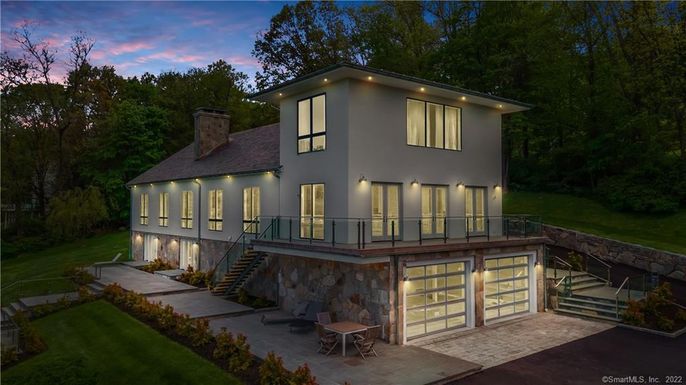 Attached, Backyard, Exterior, Facade, Modern