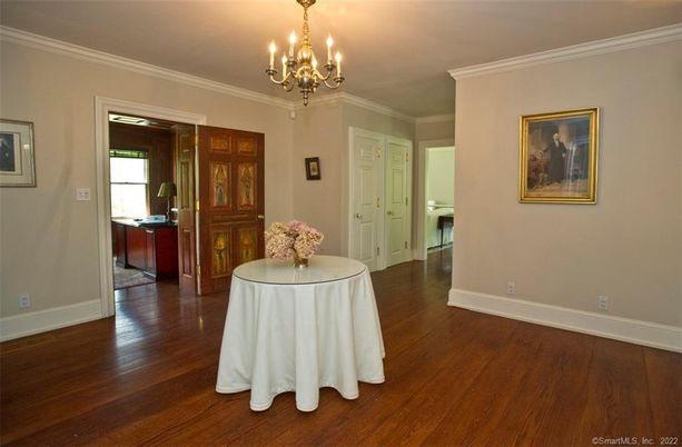 Chandelier, Interior, Wood Texture Flooring