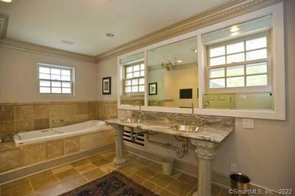 Bathroom, Interior, Recessed Lighting