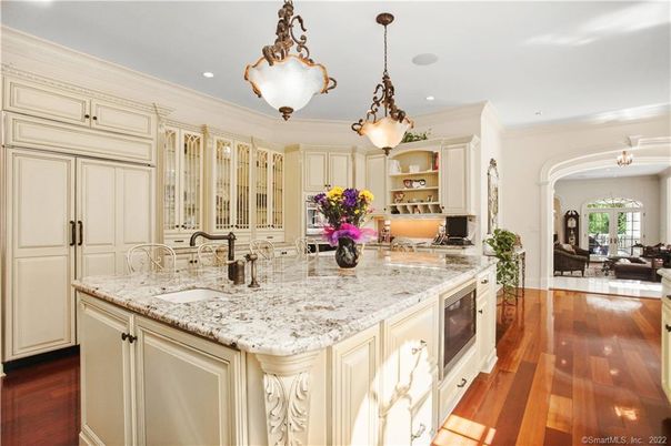 Interior, Kitchen, Living room, Pendant Lights, Recessed Lighting, Wood Texture Flooring