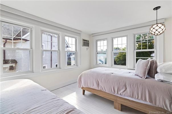 Bedroom, Interior, Pendant Lights, Wood Texture Flooring