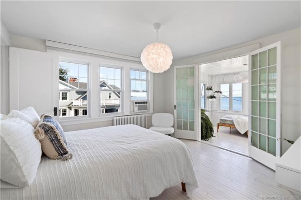 Bedroom, Interior, Pendant Lights, Wood Texture Flooring
