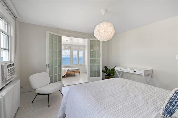 Bedroom, Interior, Pendant Lights, Wood Texture Flooring