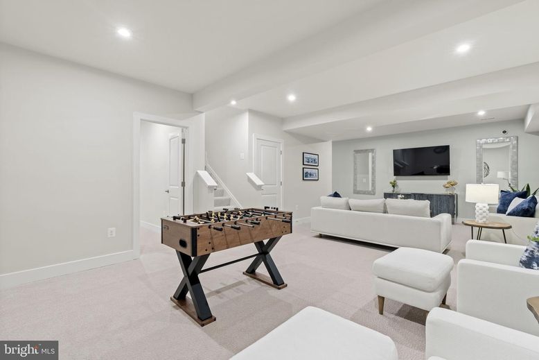 Game Room, Interior, Living room, Recessed Lighting